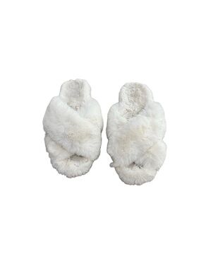 Apparis Cozy Fuzzy Crisscross Slippers
